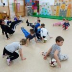 cviceni-pod-vedenim-trenerky-z-akademie-dynamo-1